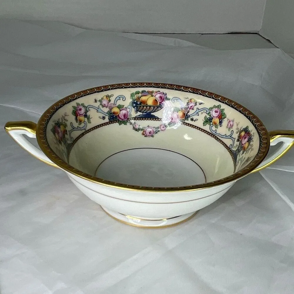 Thomas Briarcliff pattern Lugged cereal bowl ( Bavaria Germany) 1920’s/30’s